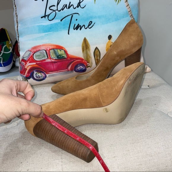 Bcbgeneration Clarice Suede Camel Tan Block Heel Size 10M Excellent Condition - Picture 8 of 11